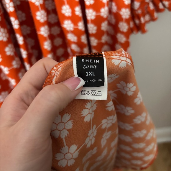 Celure Plus Allover Floral Print Flounce Sleeve Shirred Ruffle Hem‎ Dress - Picture 7 of 9